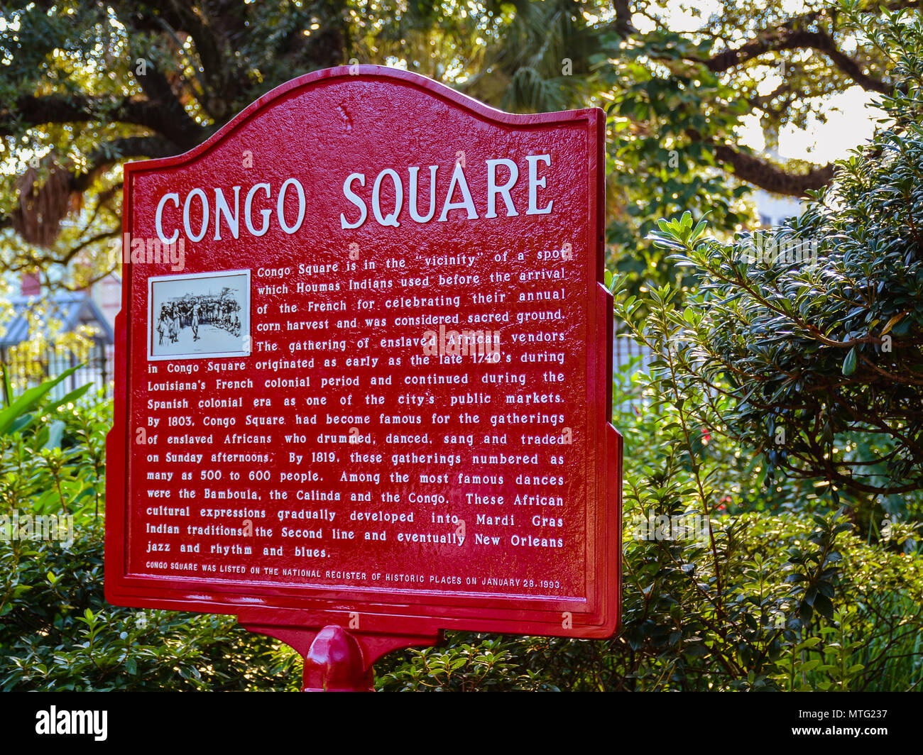 New Orleans, LA - sett. 24, 2017: marcatore in Congo Square descrive la storia del luogo. Foto Stock