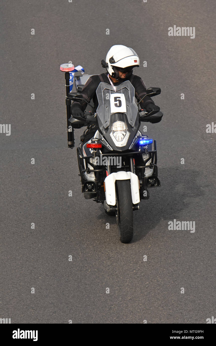 Polilce motociclo su autostrada,Israele Foto Stock