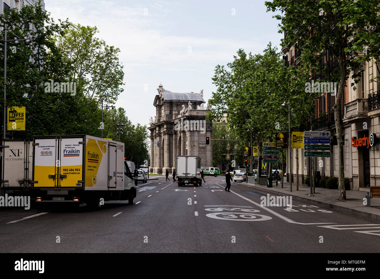 Puerta del Alcala en Madrid, Spagna Foto Stock