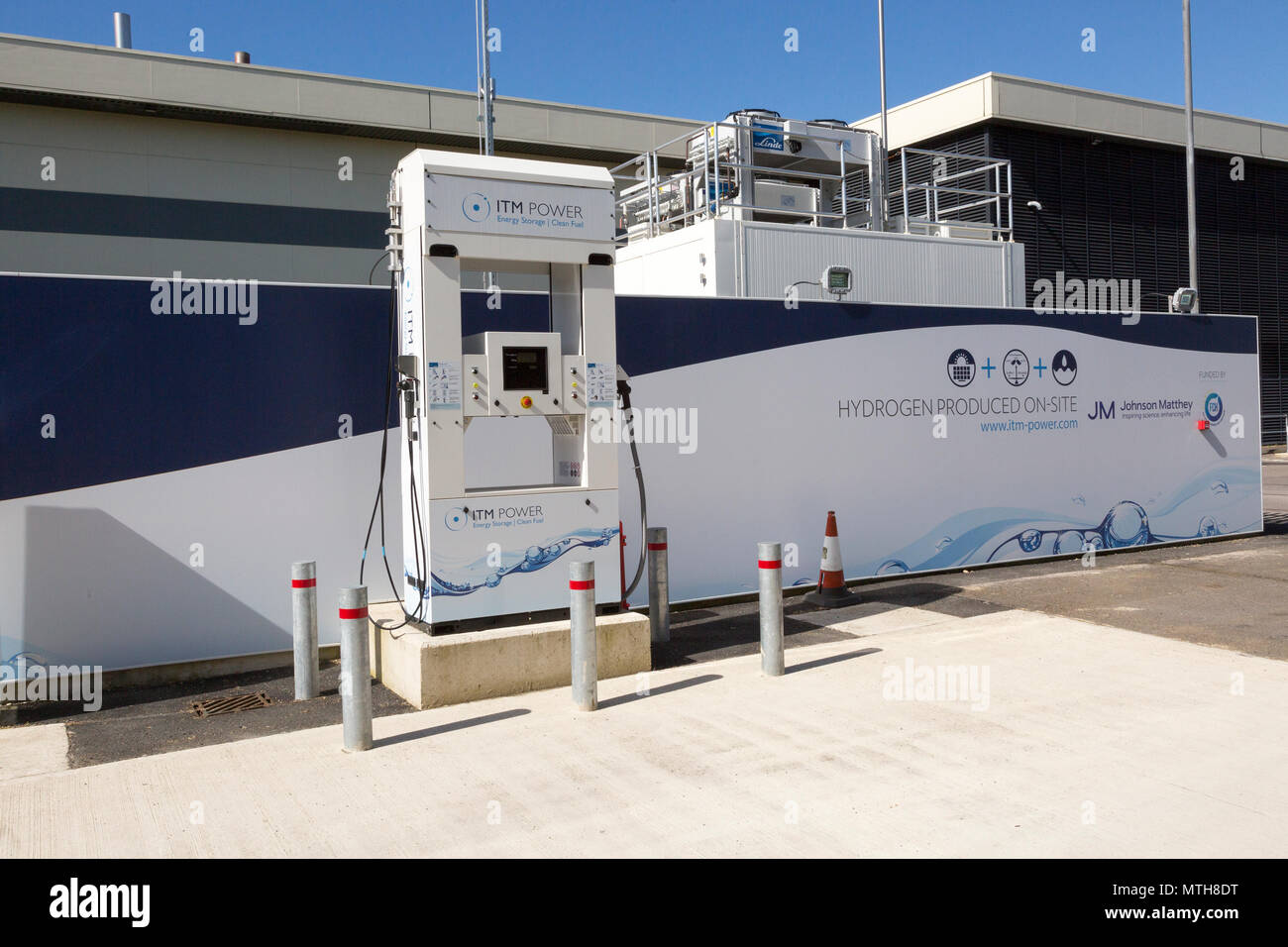 ITM Power energy storage carburante pulito combustibile di idrogeno in una stazione di servizio, Johnson Matthey, Swindon, Wiltshire, Inghilterra, Regno Unito Foto Stock