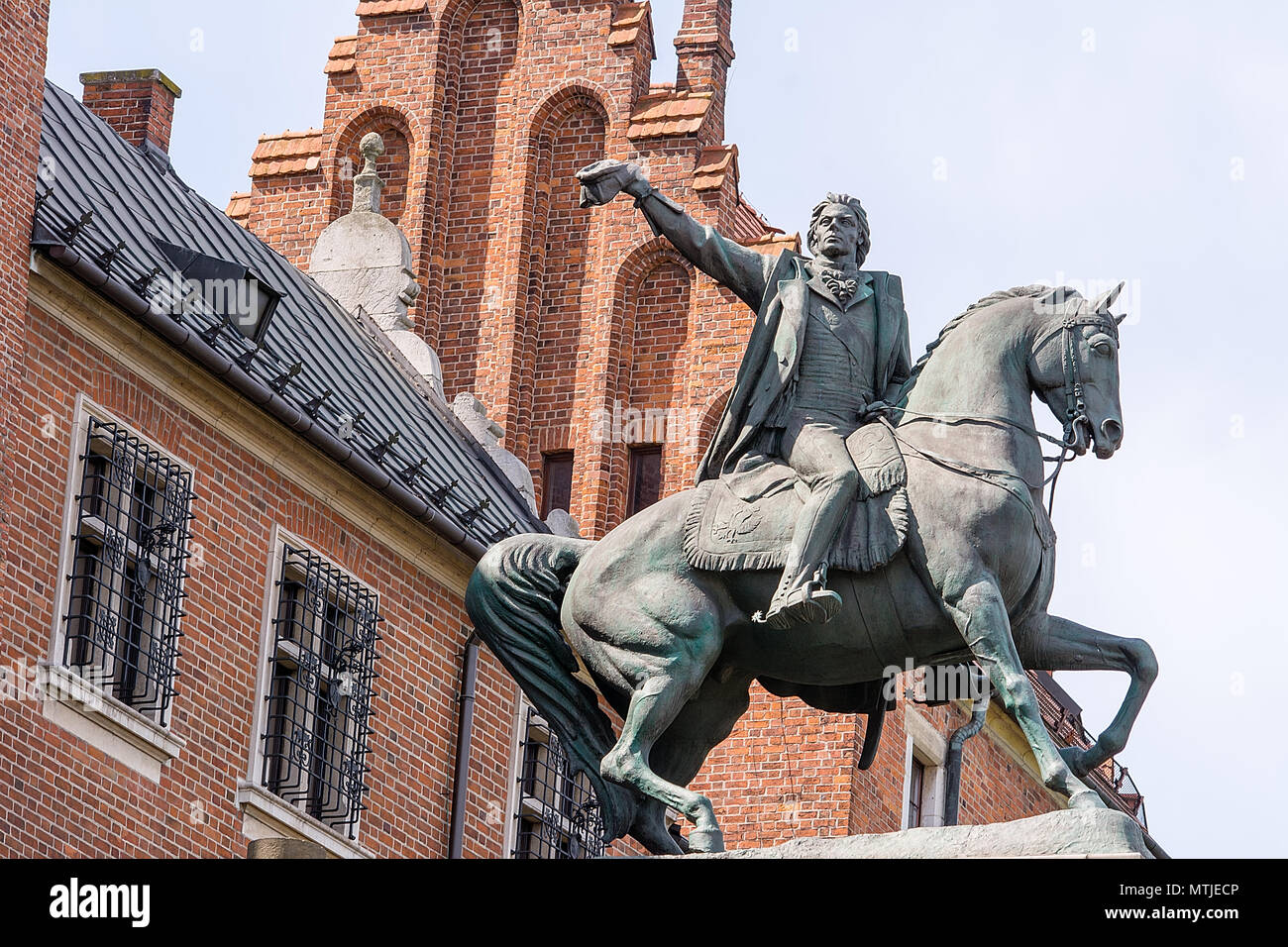 Monumento di Tadeusz Kosciuszko presso il castello di Wawel (Cracovia in Polonia) Foto Stock