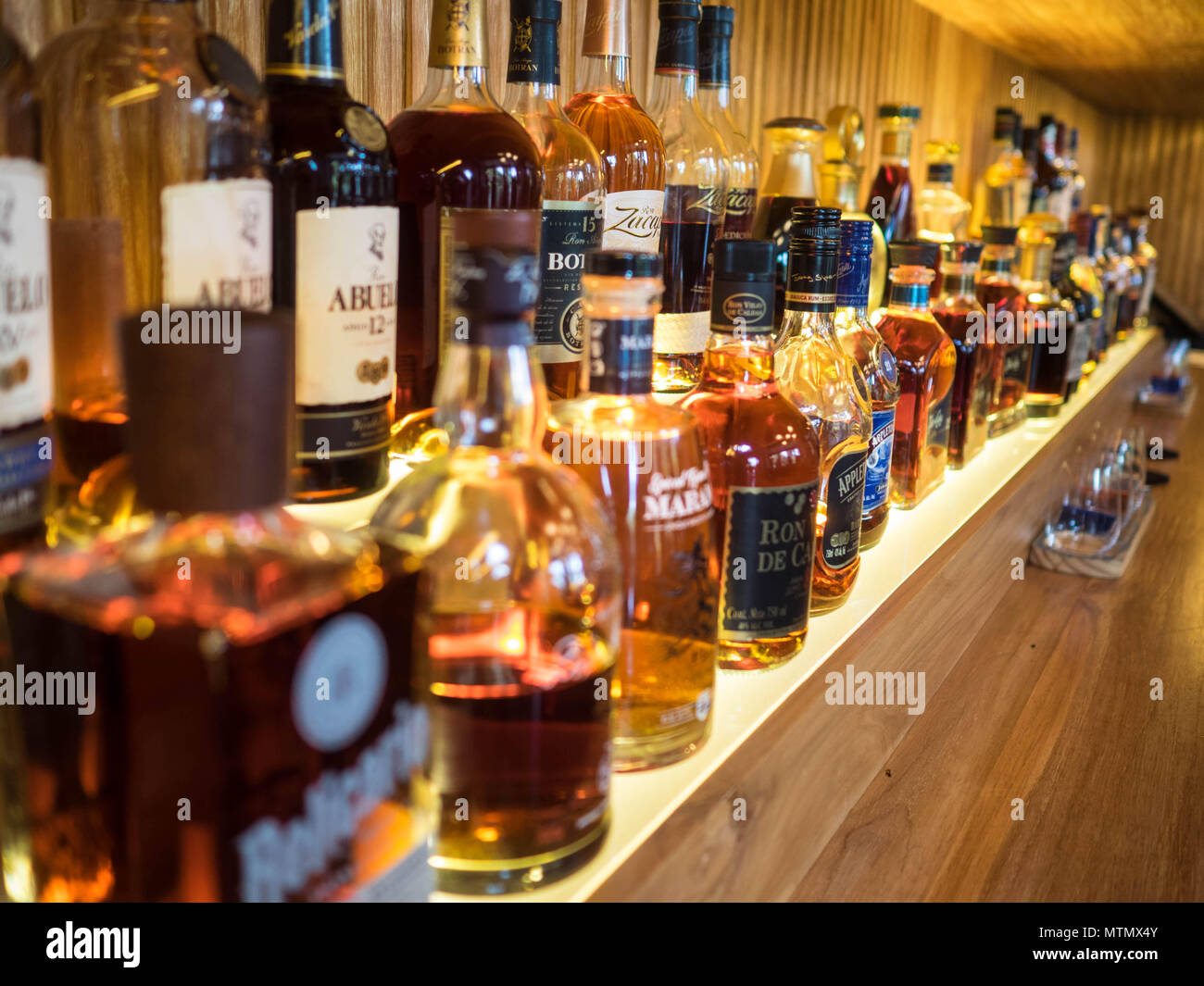 Il Rum Bar a quattro stagioni sulla penisola Papagayo nella regione del Guanacaste del Costa Rica. Foto Stock