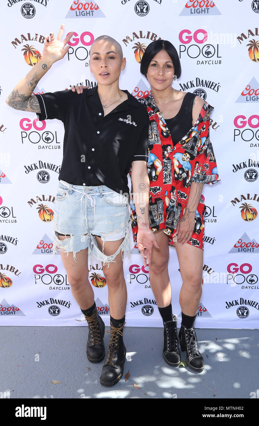 Nina Sky suona al Flamingo Las Vegas andare Piscina Dayclub Sabato, Aprile 28 dotata di: Nina Sky dove: Las Vegas, Nevada, Stati Uniti quando: 28 Apr 2018 Credit: Judy Eddy/WENN.com Foto Stock