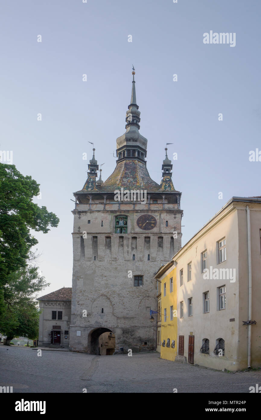 Storica Torre orologio Sighisoara Transivania Romania. Foto Stock