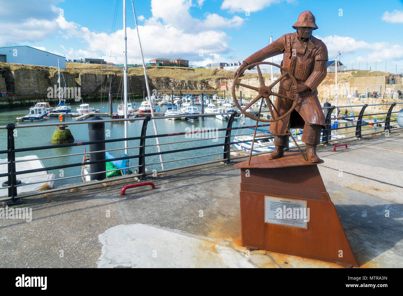 Seaham Marina, Porto, nocchiero statua, Cleveland, County Durham, England, Regno Unito Foto Stock