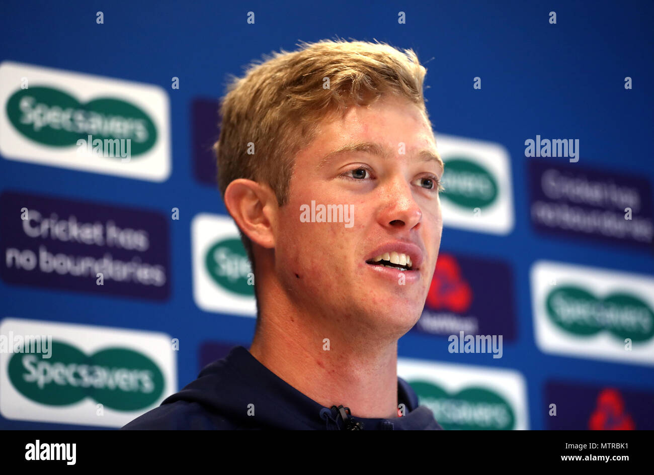 L'Inghilterra del Keaton Jennings nel corso di una conferenza stampa a Headingley, Leeds. Foto Stock