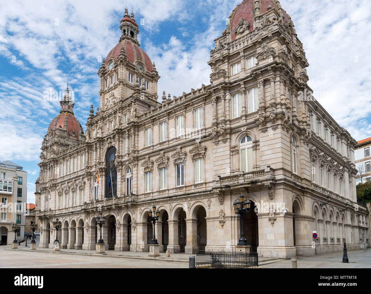 Il Palacio Municipal (Municipio), Plaza de Maria Pita, A Coruña, Galizia, Spagna Foto Stock