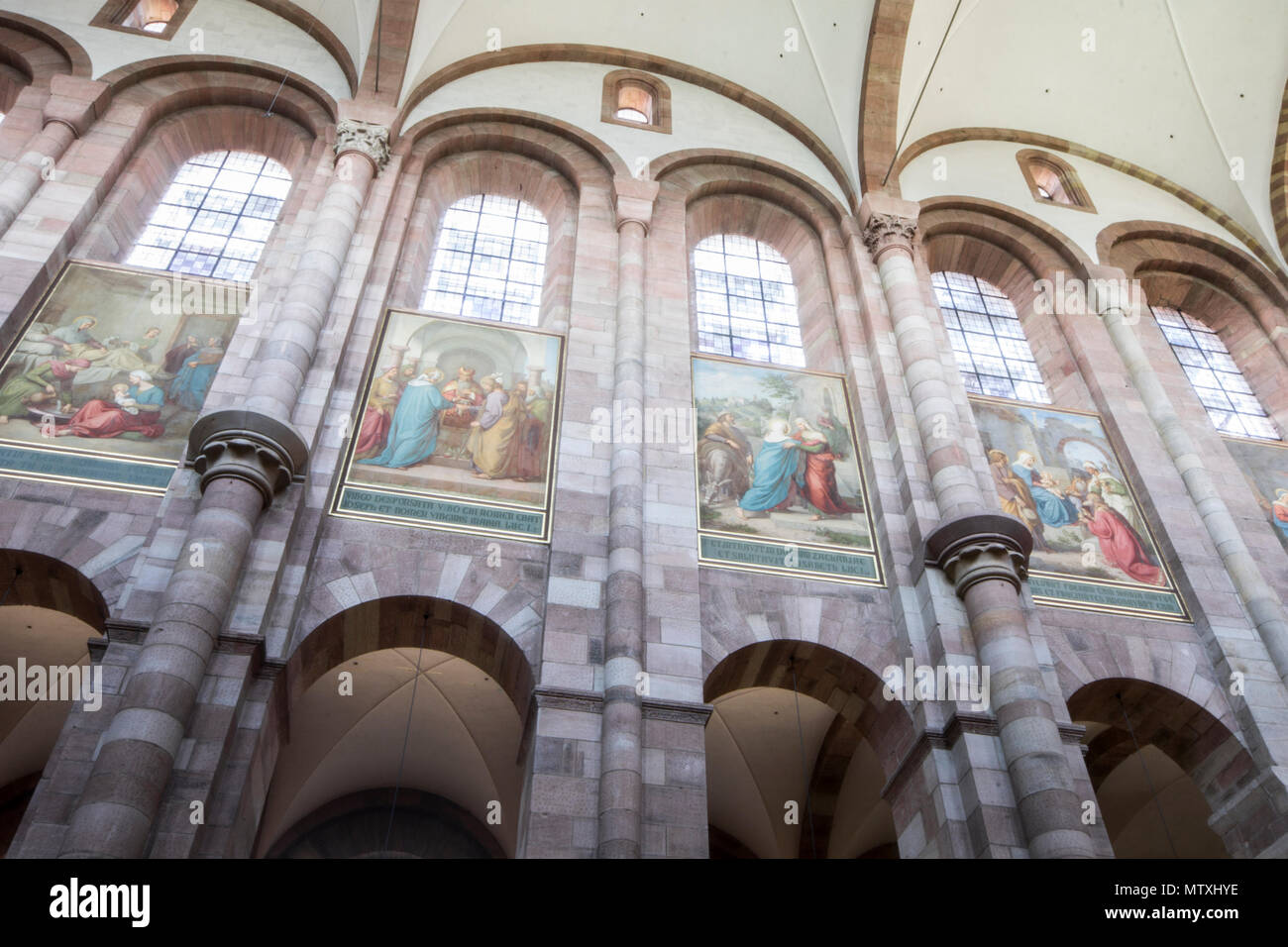 Speyer, Germania. Vista interna del Imperial Basilica Cattedrale dell Assunzione e Santo Stefano. Un sito del Patrimonio mondiale dal 1981 e più grande ro Foto Stock