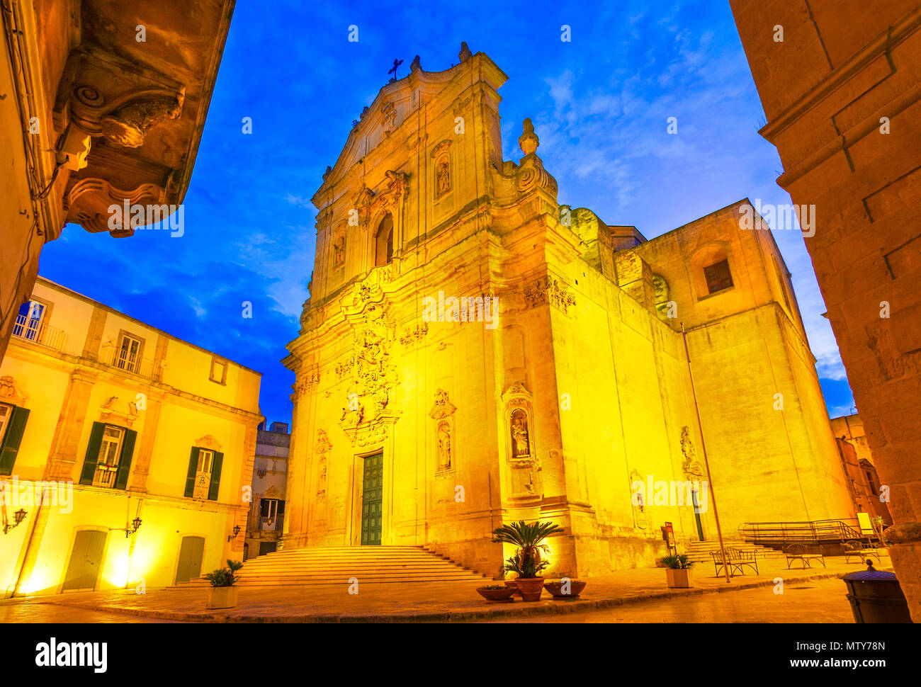 Martina Franca, Puglia, Italia: Piazza del Plebiscito con Saint Martin Basilica e il Palazzo della Corte, Puglia Foto Stock