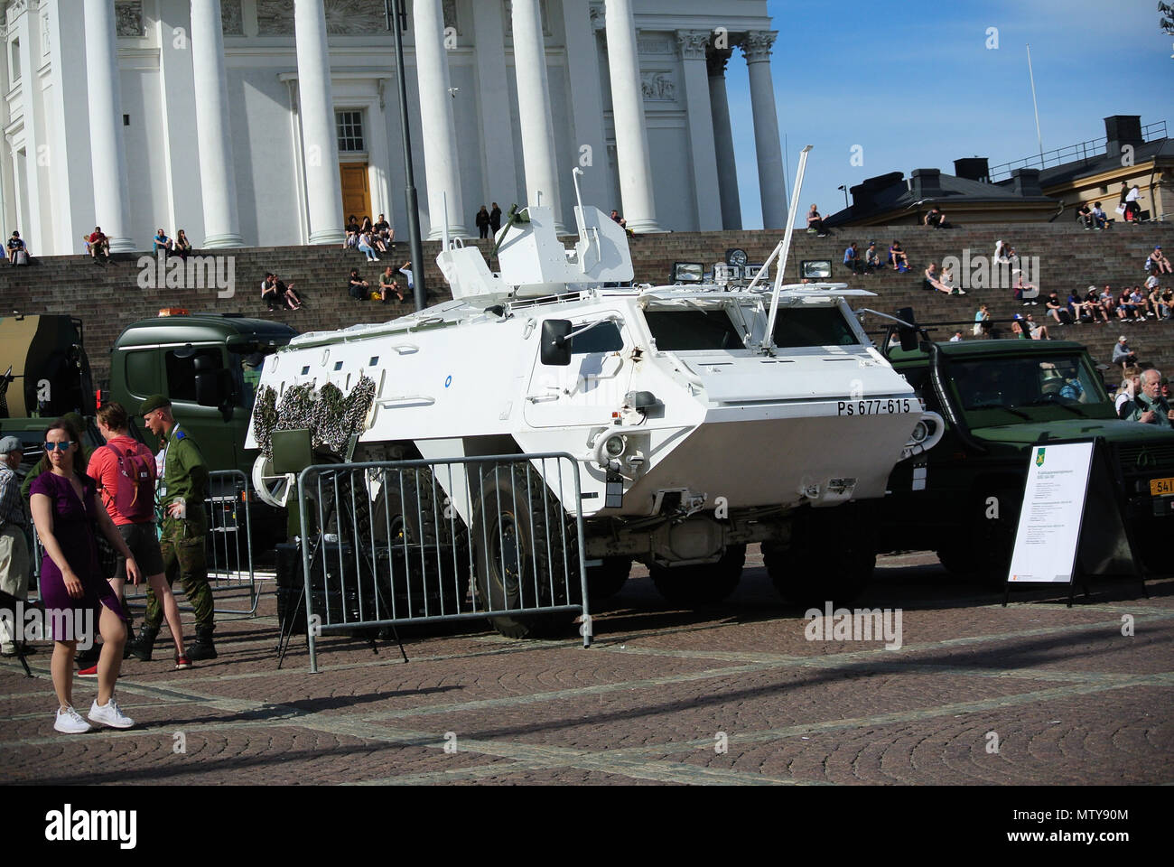 Finlandese Forze di Difesa 100 Festival in corso a Helsinki Foto Stock