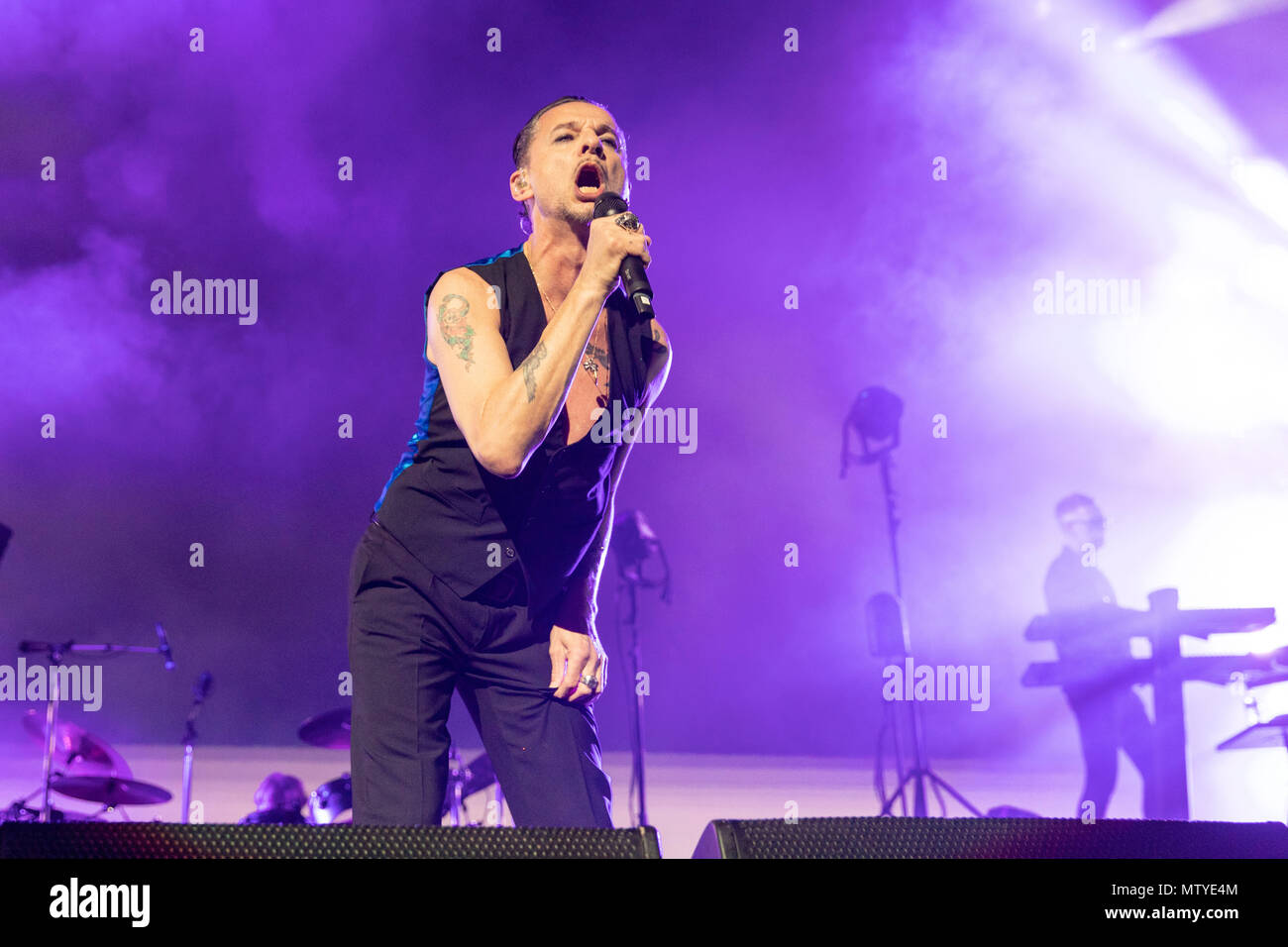 Sacramento, California, Stati Uniti d'America. Xxiv Maggio, 2018. DAVE GAHAN e Andy Fletcher dei Depeche Mode durante lo Spirito tour presso Golden 1 Centro a Sacramento, California Credit: Daniel DeSlover/ZUMA filo/Alamy Live News Foto Stock