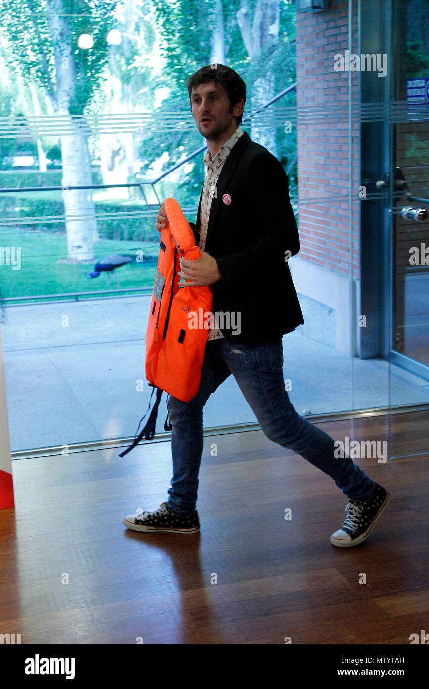 Cena solidaria apadrinada por Javier Bardem y Penelope Cruz en favore de la ONG de salvamento de migrantes braccia aperte. (Foto: Jose Cuesta/261/Cordon Premere). Raul Arevalo. Cordon premere Foto Stock