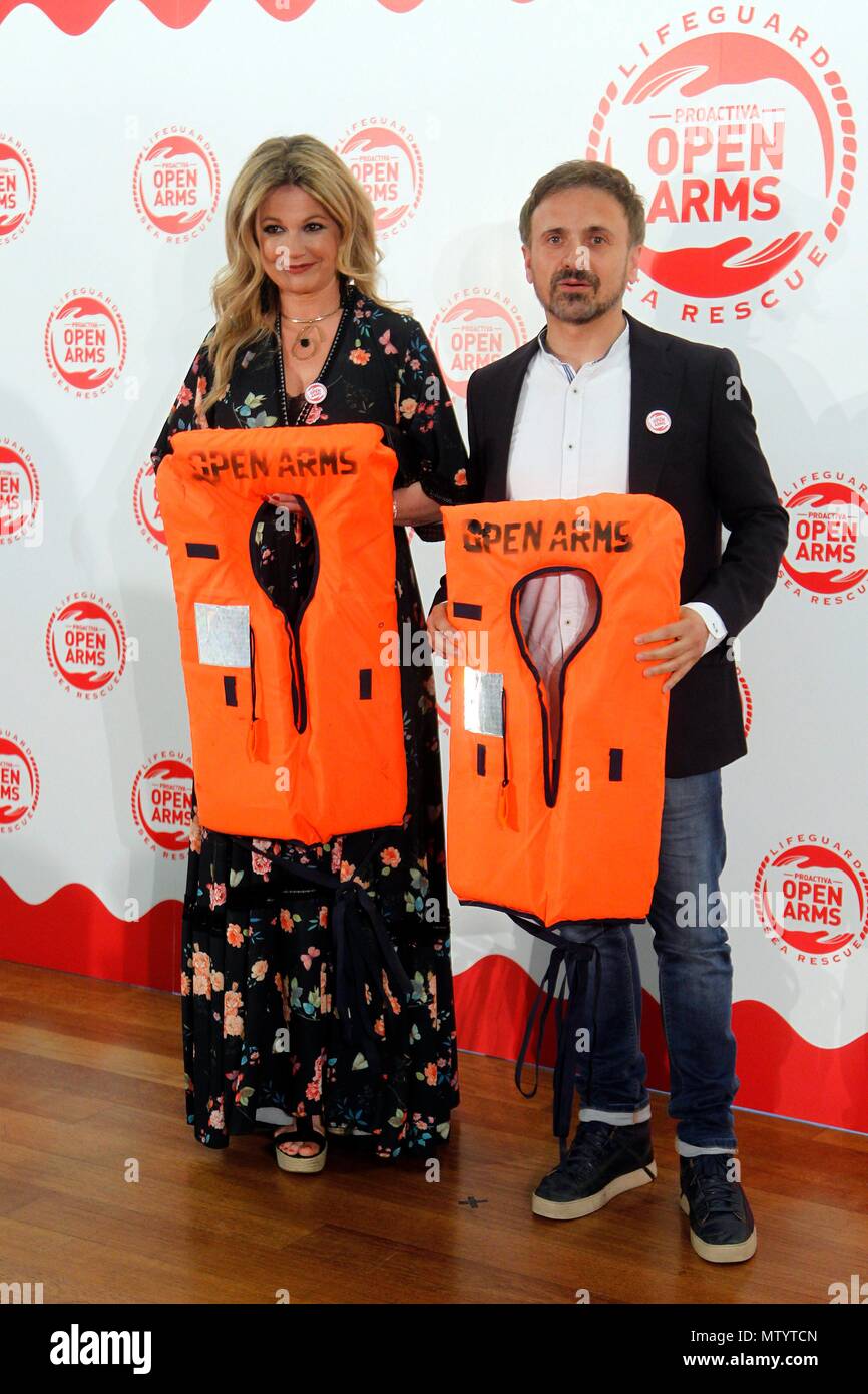 Cena solidaria apadrinada por Javier Bardem y Penelope Cruz en favore de la ONG de salvamento de migrantes braccia aperte. (Foto: Jose Cuesta/261/Cordon Premere). Jose Mota. Cordon premere Foto Stock