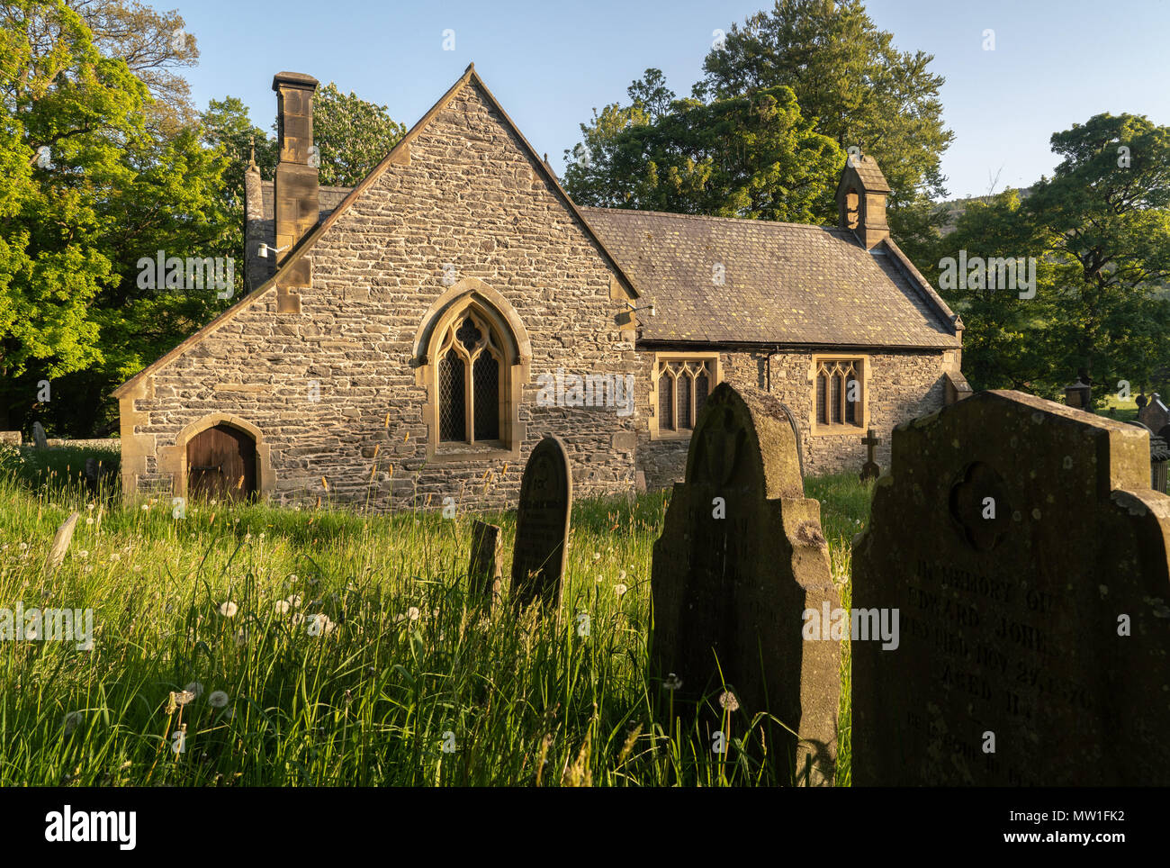 Llantysilio Chiesa Parrocchiale nei pressi di cascate Horseshoe Foto Stock