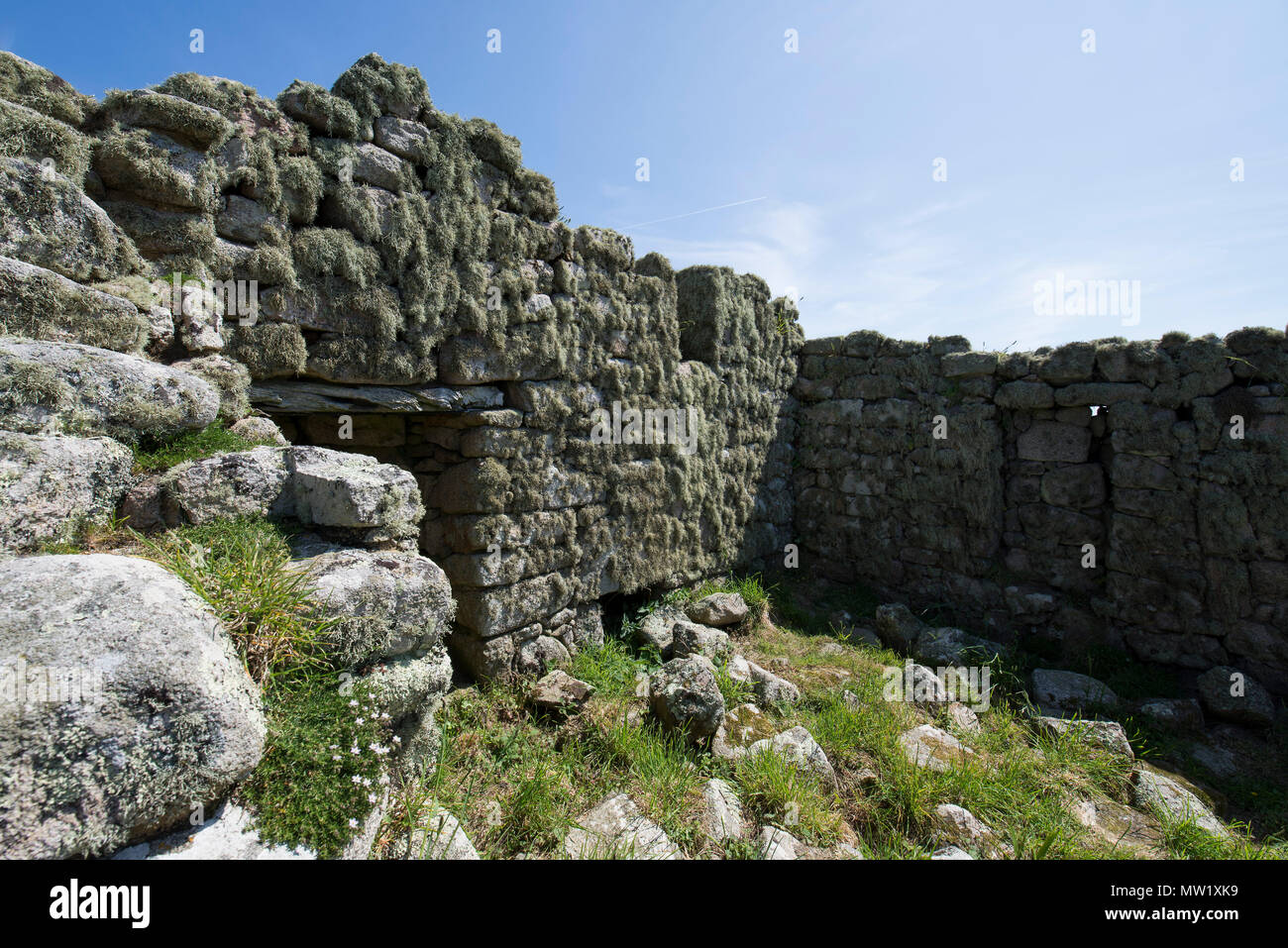 Case coloniche abbandonate sulla isola di Sansone Foto Stock