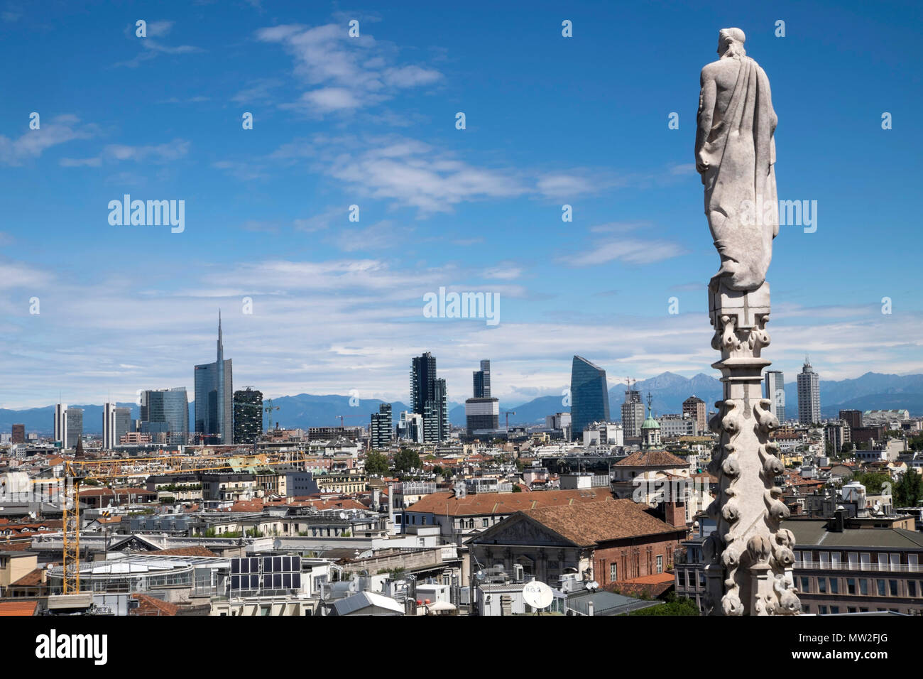 L'Italia, Lombardia, Milano: la città vista dal Duomo di Milano) Foto Stock
