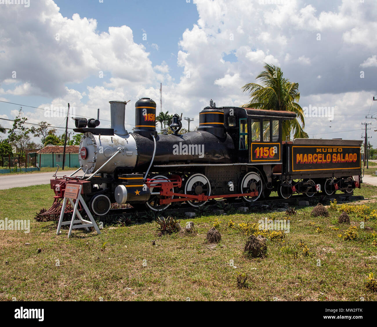 Uno dei 4-6-0 locomotive a vapore che utilizzato per lavorare la canna da zucchero il traffico esterno il vapore e zucchero mill museum vicino a Remedios, Cuba Foto Stock