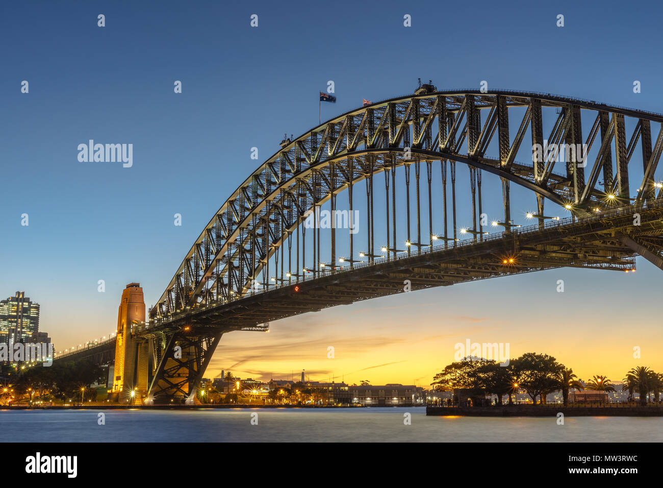 Il Ponte del Porto di Sydney dopo il tramonto Foto Stock