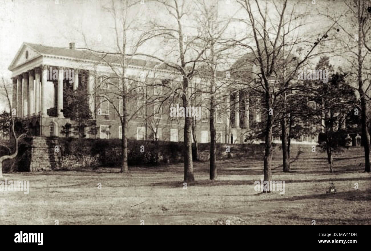 . Università di Virginia: La Rotunda allegato 'Titolo: Rotunda allegato, West faccia commenti: notazione sul retro di una fotografia, 'Side View dell edificio principale e Rotunda, prese la scorsa primavera." 3 b&w fotografie. Nome del file immagine: stampe00083 Numero di accessione: RG-30/1/1.993 copia numero negativo: 35-11-J' (laut Quelle . prima di 1895. Rufus W. Holsinger (1866 - 1930), Charlottesville edito da Ibn Battuta 621 Università della Virginia Rotunda allegato Foto Stock