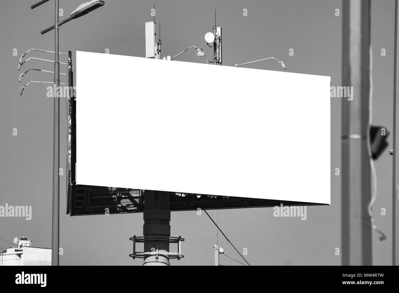 Vecchio vuoto tabellone orizzontale. Sfondo per mock-up. Foto Stock