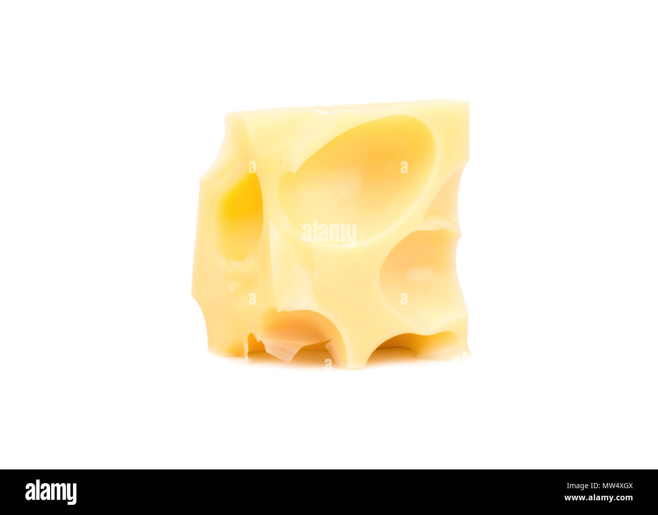 Cubo di formaggio con fori isolati su sfondo bianco Foto Stock