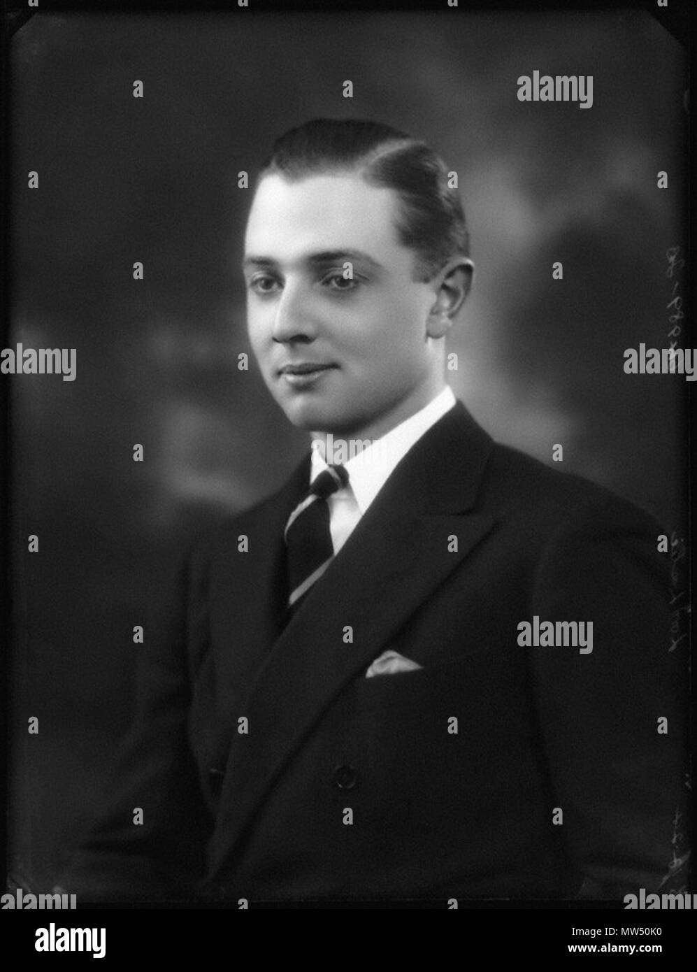 . Inglese: da Bassano, tutta di vetro della piastra negativa, 6 dicembre 1924 . 6 dicembre 1924. Sconosciuto, 1938-1975 389 Malcolm Leslie, fotografia Foto Stock