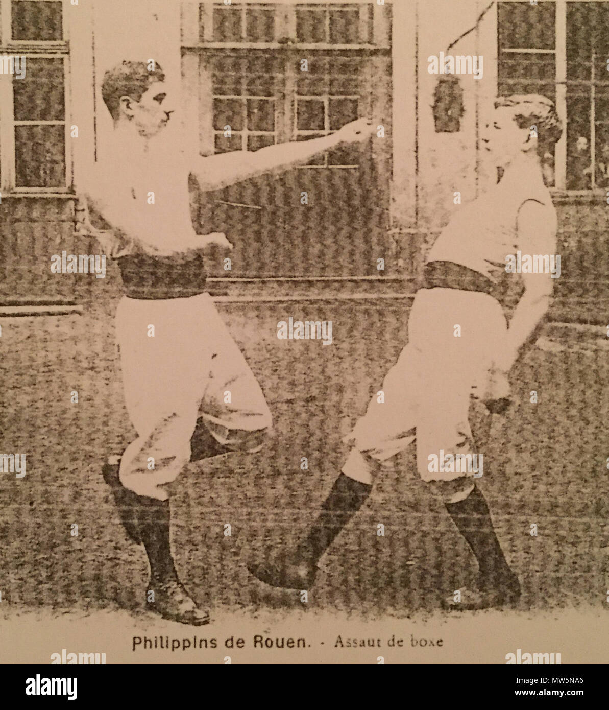 . Français : Assaut de boxe . 16 ottobre 2017, 22:29:47. Sconosciuto 480 Phillipins de Rouen Foto Stock