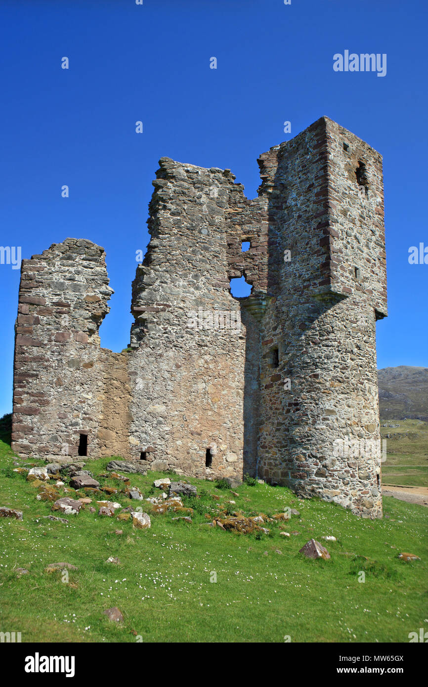 Ardvreck Castle e Loch Assynt, Sutherland, Scozia Foto Stock
