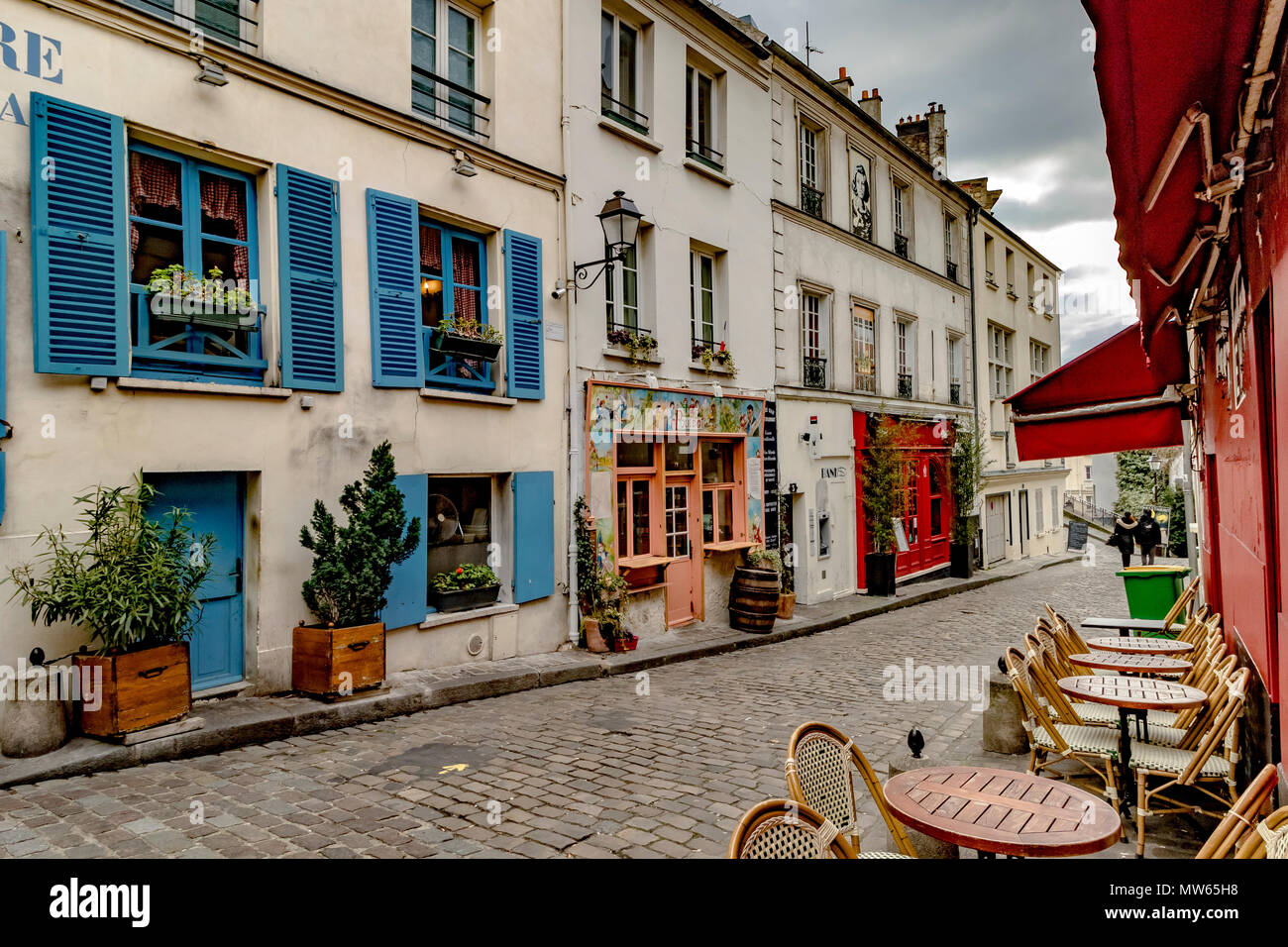 Rue Norvins, una strada acciottolata a Montmartre, Parigi Foto Stock