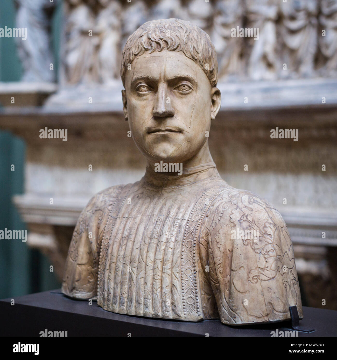 Londra. In Inghilterra. Busto di Piero di Cosimo de' Medici (1416-1469), V&A Victoria e Albert Museum. Il Weston Cast Corte Galleria (46b). Cast di Foto Stock