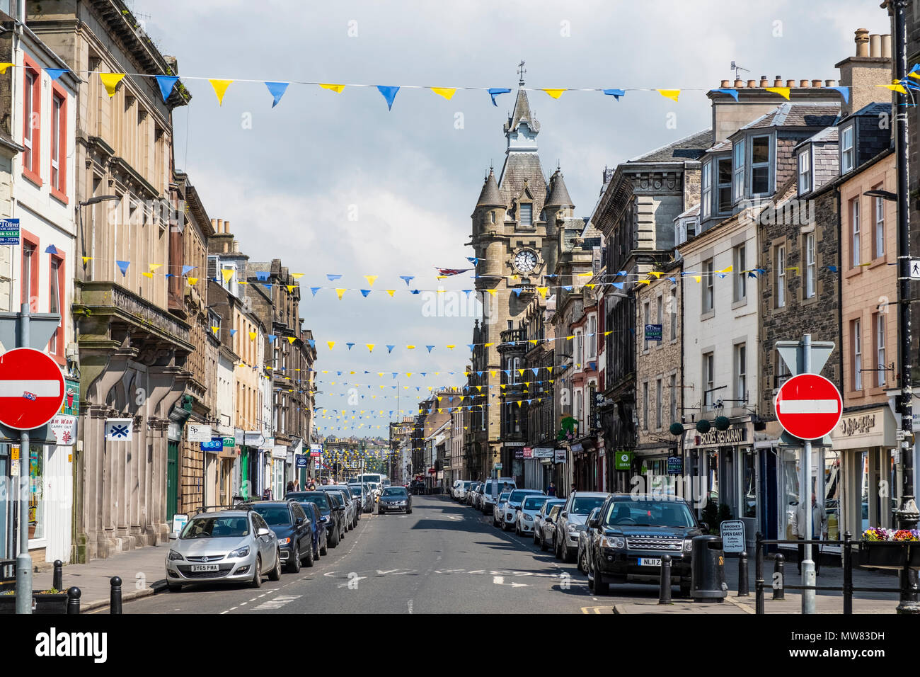 Vista della High Street di Hawick, Scottish Borders, Scotland, Regno Unito Foto Stock