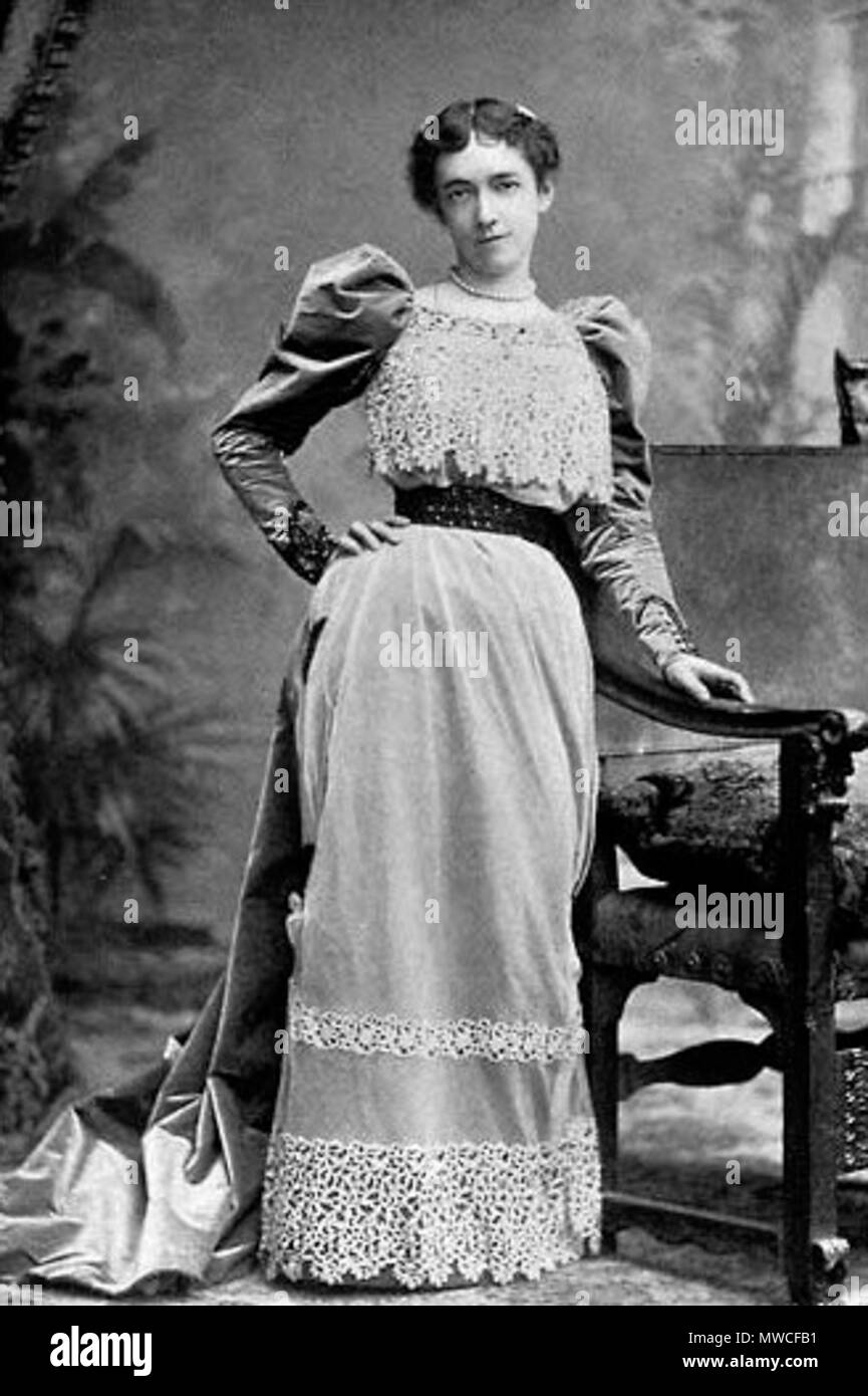 . Inglese: Elsie de Wolfe (noto anche come Lady Mendl) (20 dicembre 1865 - 12 luglio 1950) era un pionieristico professionale interior decorator negli Stati Uniti. circa 1880. Sconosciuto 184 Elsie de Wolfe (1880) Foto Stock