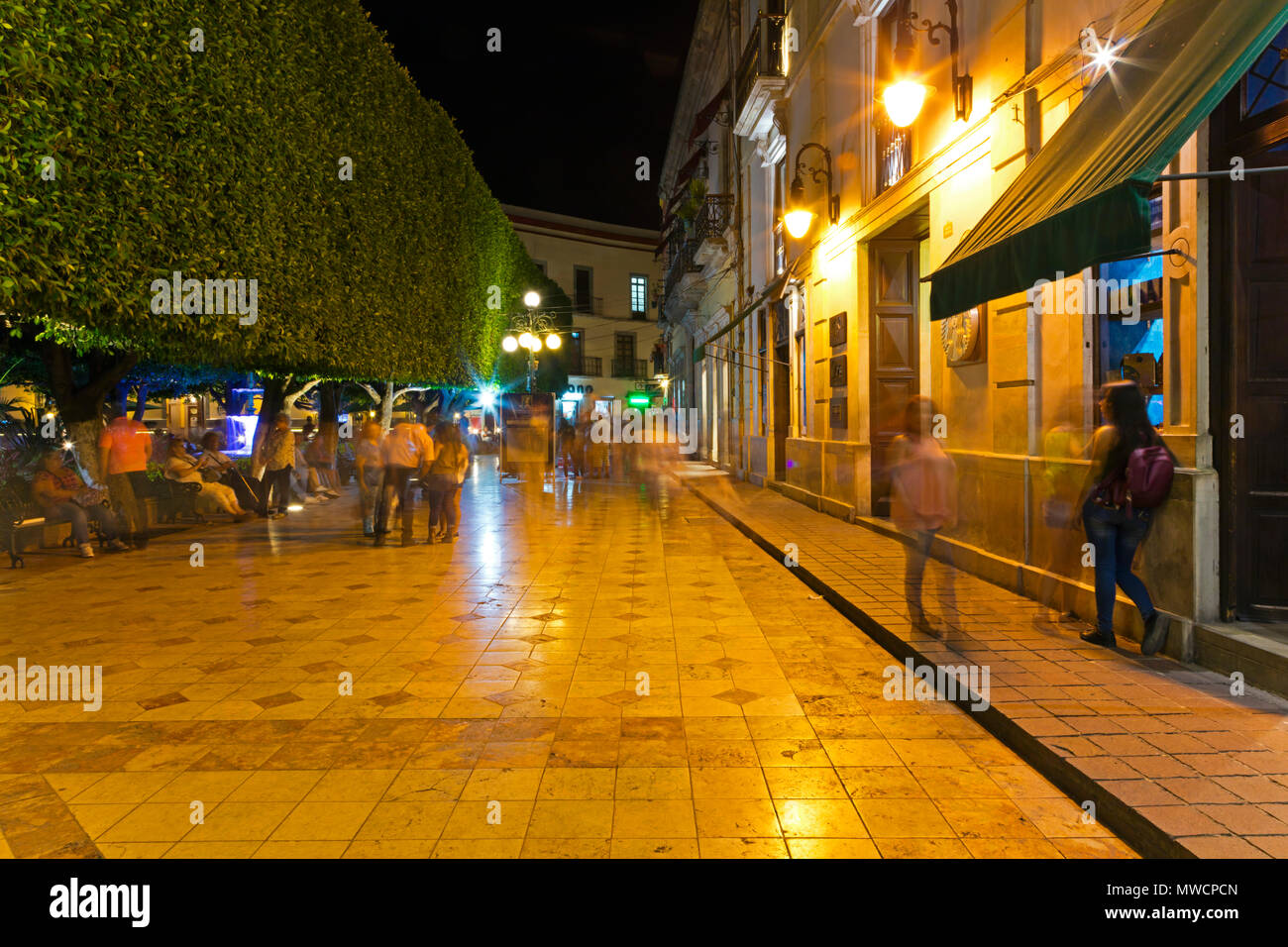 Le strade di Guanajuato di notte - Messico Foto Stock