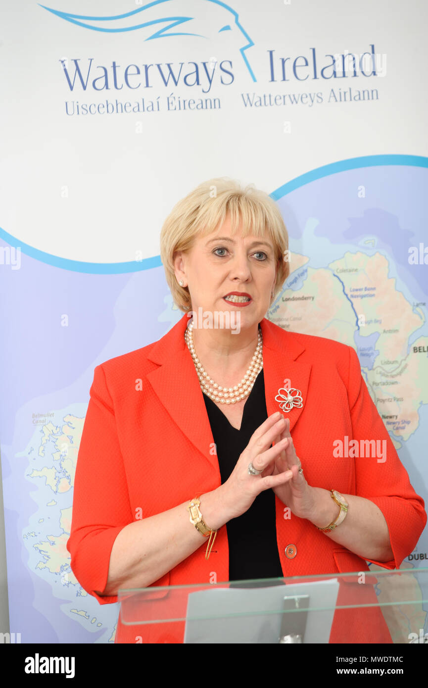 Ulster, Irlanda. 1° giu, 2018. Heather Humphreys TD, Ministro per gli affari, impresa e innovazione, annuncia un restauro regime di Ulster Canal Ulster Canal annuncio Ulster Canal memorizza i cloni Co.Monaghan 1 giugno 2018 CREDIT: Liam McArdle Credito: Liam McArdle/Alamy Live News Foto Stock