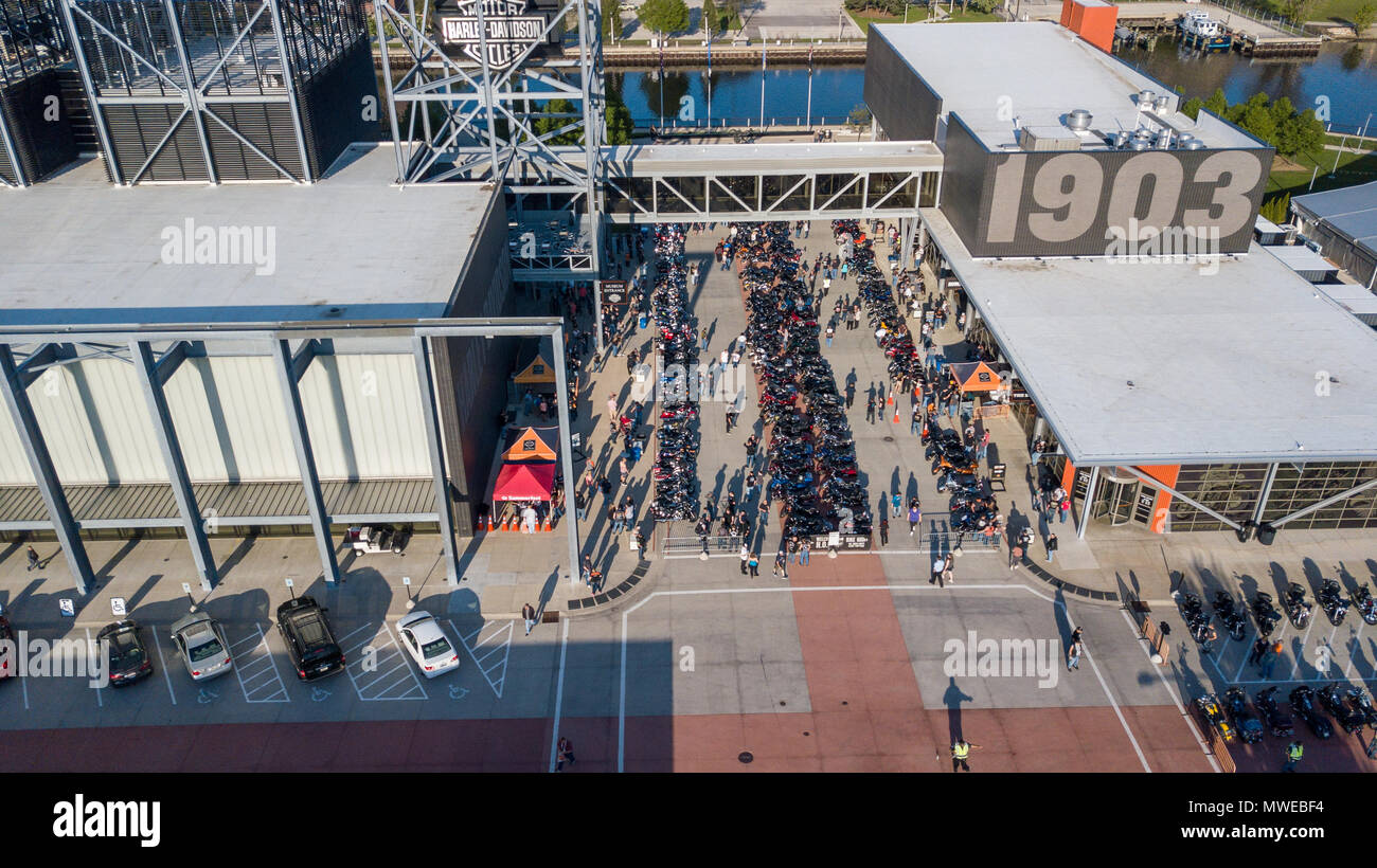 Giovedì notte in bicicletta, Harley-Davidson Motorcycle Museum, Milwaukee, Wisconsin, STATI UNITI D'AMERICA Foto Stock