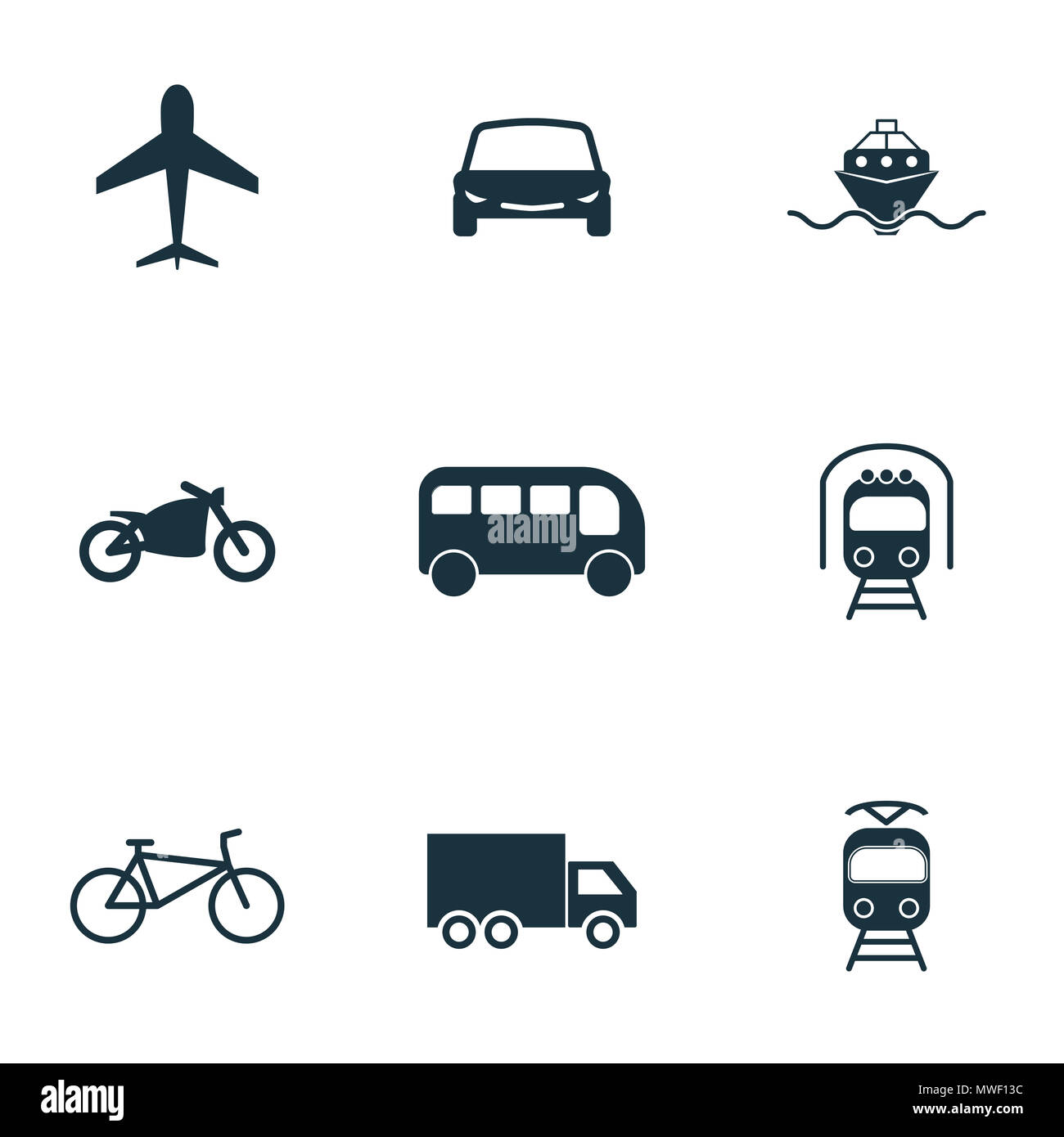 Impostare il trasporto urbano raccolta di icone in design piatto. Il trasporto urbano, vihecles, auto per il web design, presentazioni e applicazioni mobile. Città di icone di trasporto impostato su sfondo bianco. Foto Stock