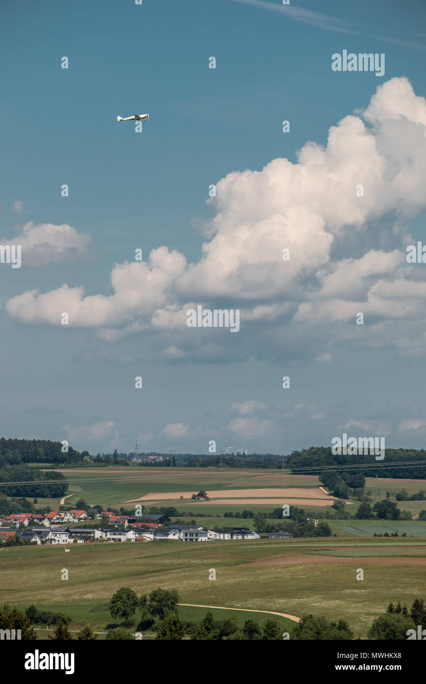 Piccolo piano di avvicinamento e la verde campagna tedesca Foto Stock