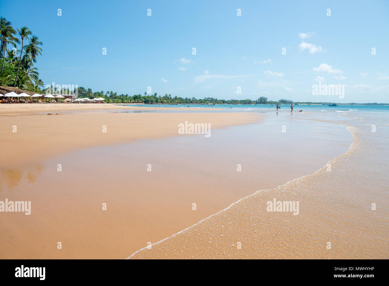 Barra Grande, Brasile - 8 Dicembre 2016: piscine naturali nella Barra Grande spiaggia al Peninsula de Marau, Sud Bahia in Brasile Foto Stock