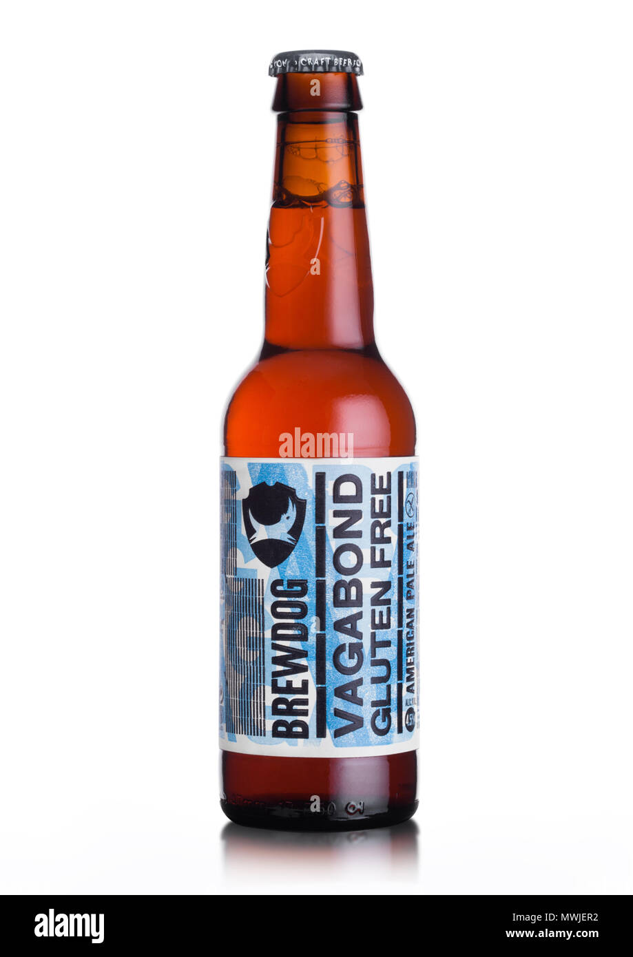 LONDON, Regno Unito - 01 giugno 2018: Bottiglia di Vagabond senza glutine american pale ale birra, dal birrificio Brewdog su sfondo bianco. Foto Stock