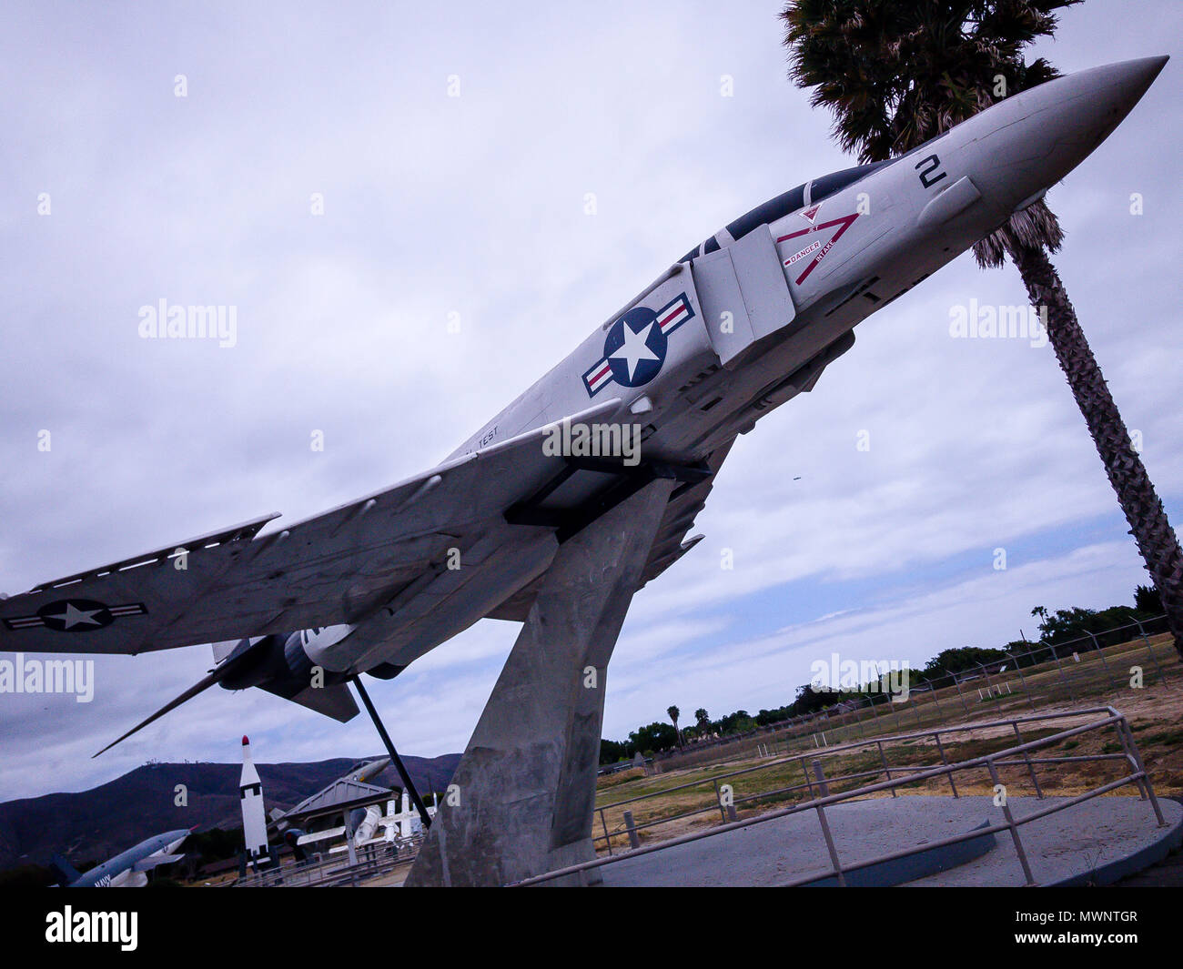 Stock Photo - F-4 Phantom II, Point Mugu Missile Park, Port Hueneme, California, Stati Uniti © Hugh Peterswald/Alamy Foto Stock