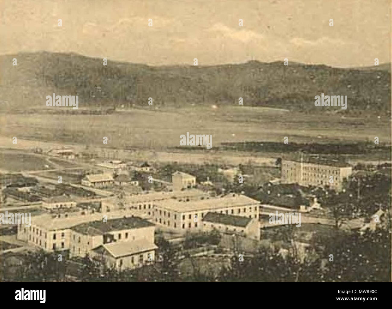 . Koszary 45 galicyjski reggimento piechoty Deutsch: Ehemalige K.K. Landwehr-Kaserne di Sanok . tra 1911 e 1912. Sconosciuto 542 Sanok Kaserne (Sanok koszary) (ritagliate) Foto Stock