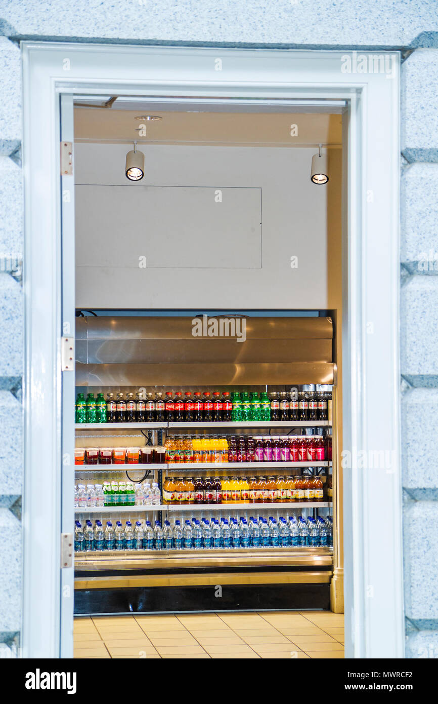 Washington DC DC, National Portrait Gallery, Donald W, Reynolds Center for American Art and Portraiture, caffetteria, ingresso, ingresso, ingresso, ingresso, ingresso, porta d'ingresso, e Foto Stock