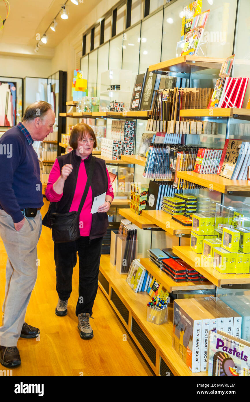 Washington DC DC, National Portrait Gallery, Donald W, Reynolds Center for American Art and Portraiture, negozio di articoli da regalo, negozio, negozi e aziende Foto Stock