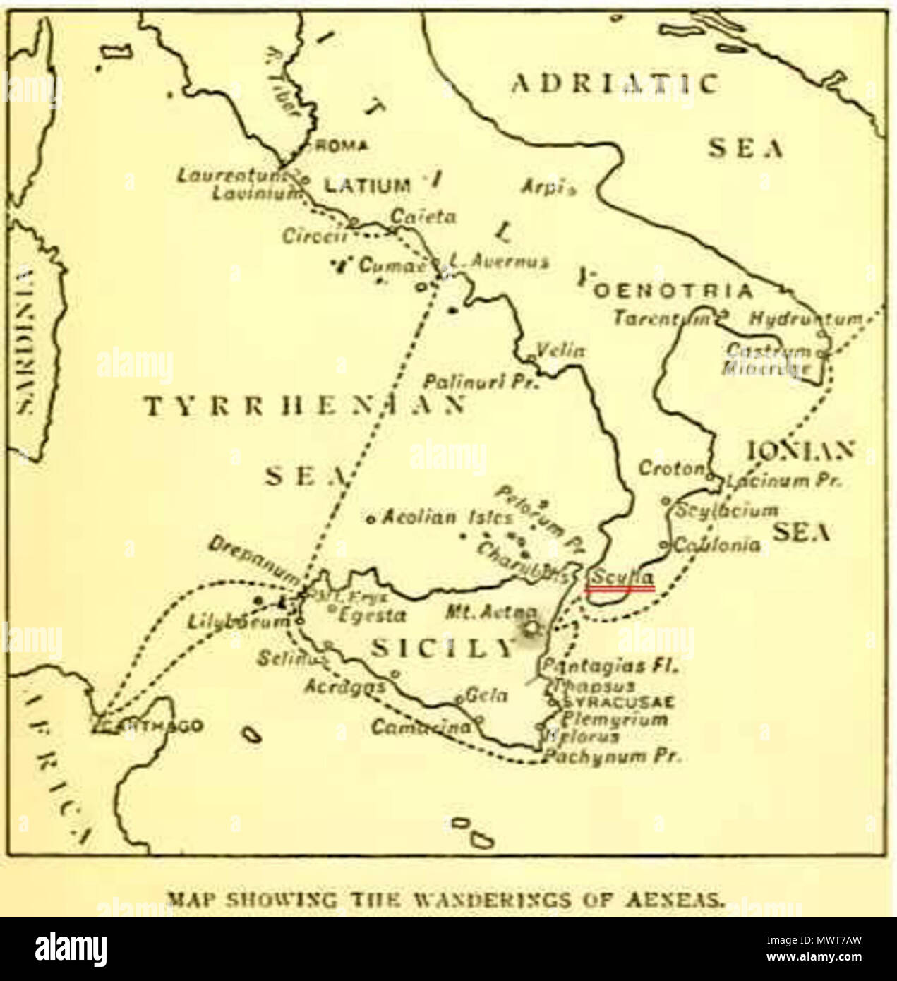 . Inglese: una mappa delle peregrinazioni di Enea, che mostra le posizioni di Cariddi e Scilla (sottolineato in rosso), da un'edizione dell'Eneide di Virgilio, LIBRO III, a cura di Filippo Sandford, Londra: Blackie & Son. 1900 . 1900. Questo file è privo di informazioni sull'autore. 578 Stretto di Messina Foto Stock