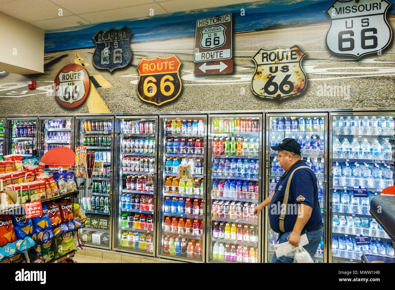 Illinois McLean, autostrada storica Route 66, US 66, autostrada, Interstate 55, fermata Dixie Truck, Travel Travelling plaza, minimarket, shopping shopper Foto Stock