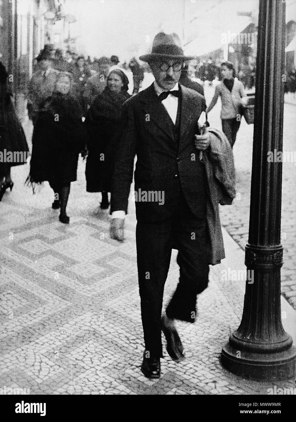 . Português: Na Baixa. Lisboa . tra il 1920 e il 1935. Sconosciuto Pessoabaixa 478 Foto Stock