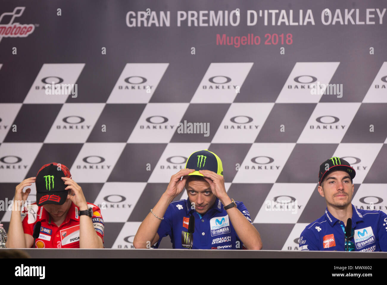 Scarperia, Italia. 2 Giugno 2018. Qualifiche al Mugello Cuircuit Internazionale per il sesto round del Campionato del Mondo MotoGP Gran Premio d'Italia Oakley il 2 giugno 2018 a Scarperia, Italia Credito: Fabio Averna/Alamy Live News Credito: Fabio Averna/Alamy Live News Foto Stock