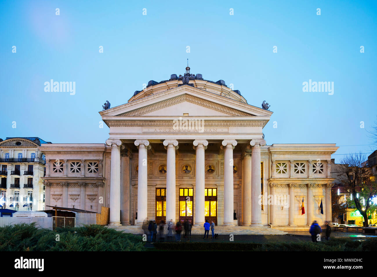 Piata George Enescu, Romanian Athenaeum Concert Hall, Bucarest, Romania, Europa Foto Stock