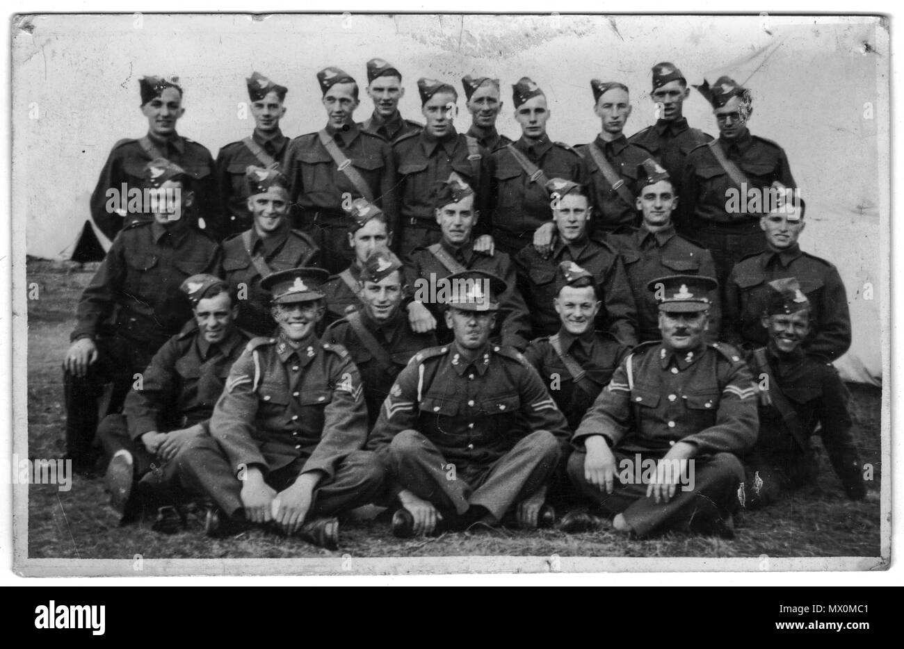 Nuove reclute durante la formazione di base per il 68° reggimento medio reale dell'artiglieria. 233/234 batteria. Liverpool Regno Unito 1939. WW 2 Foto Stock