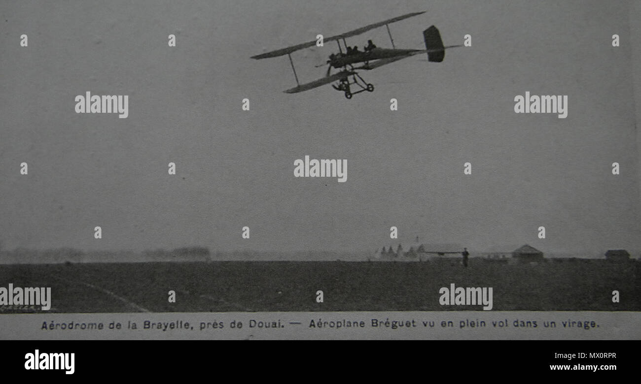 . Français : Champ d'aviation de la Brayelle - Douai . 7 novembre 2014, 19:06:43. Sconosciuto 353 La Brayelle Foto Stock